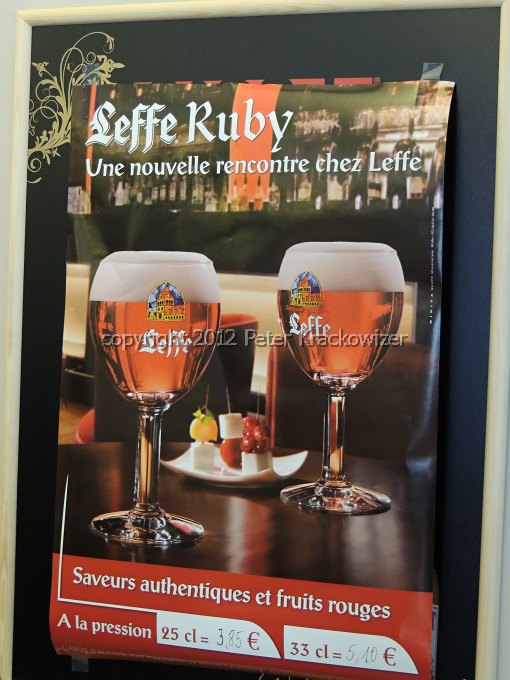 Frankreich, Leffe, ein gehaltvolles belgisches Bier, das man u.a. in der Normandie bekommt