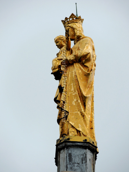 Frankreich, Normandie, Marienstatue auf der Kapelle Nôtre-Dame-du-Salut oberhalb von Fécamp