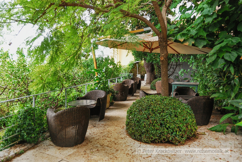 Frankreich, Riviera Côte d'Azur, Menton, im Garten des Restaurants 'Le Mirazur' (2 Sterne im Michelin-Führer) in Menton, Côte d'Azur