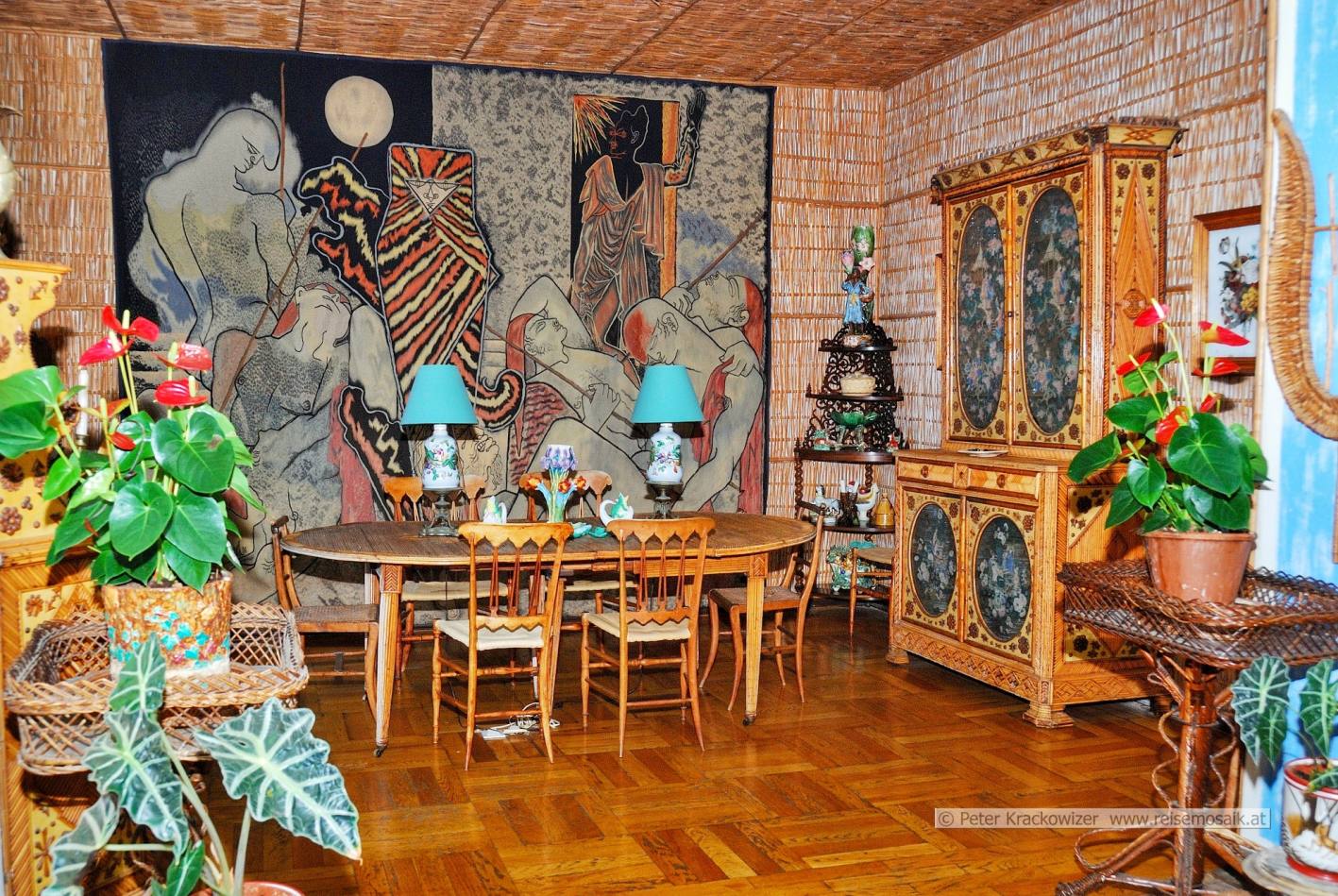 Frankreich, Riviera Côte d'Azur, St. Jean Cap Ferrat, Villa Santo Sospir, das Esszimmer dekoriert von Jean Cocteau