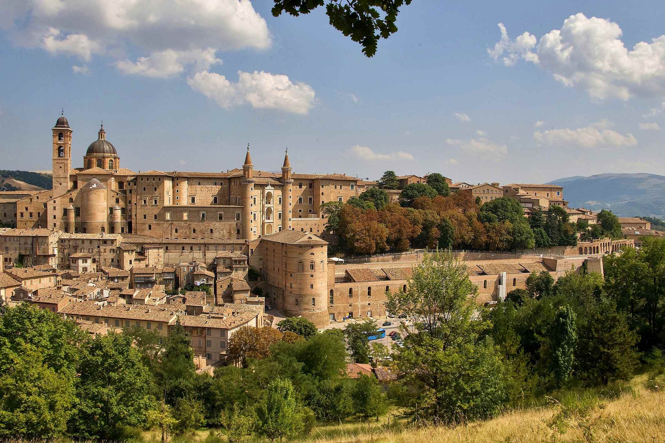 Urbino – Palazzo Ducale und Dom, Marken, Italien