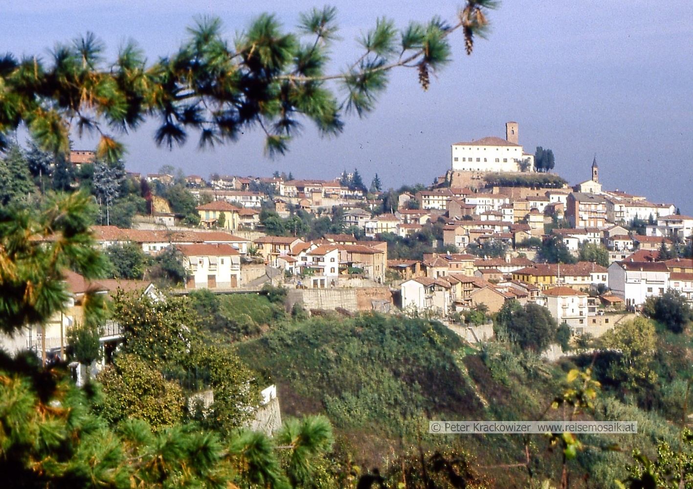 Italien, Piemont, Cisterna d'Asti im Roero-Gebiet, nördlich von Alba
