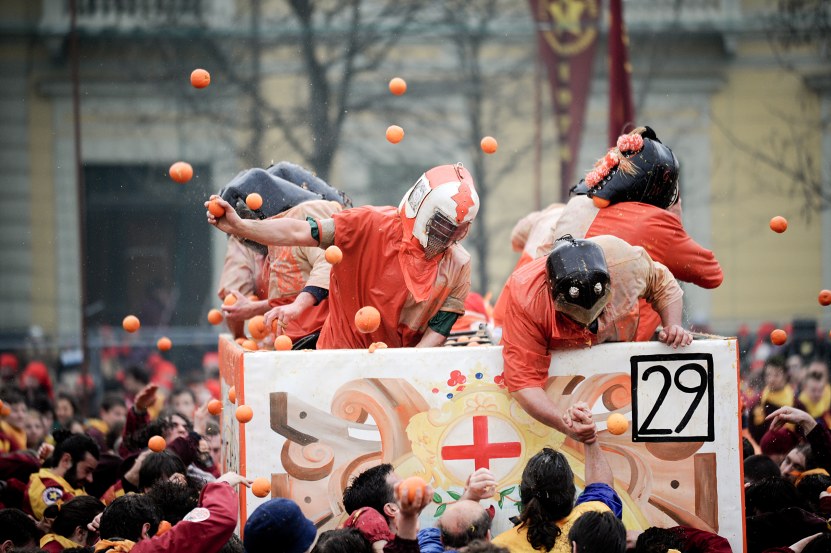 Battaglia delle arance, die Orangenschlacht im Carneval in Ivrea ©  M Gjivovic