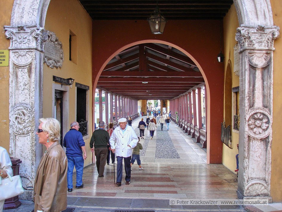 Italien, Veneto, Venezien, in Bassano del Grappa die Ponte degli Alpini