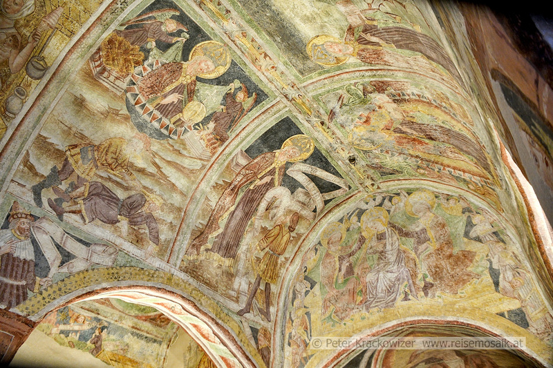 Slowenien, UNESCO-Welterbe-Kirche in Hrastovlje, Fresken an der Decke