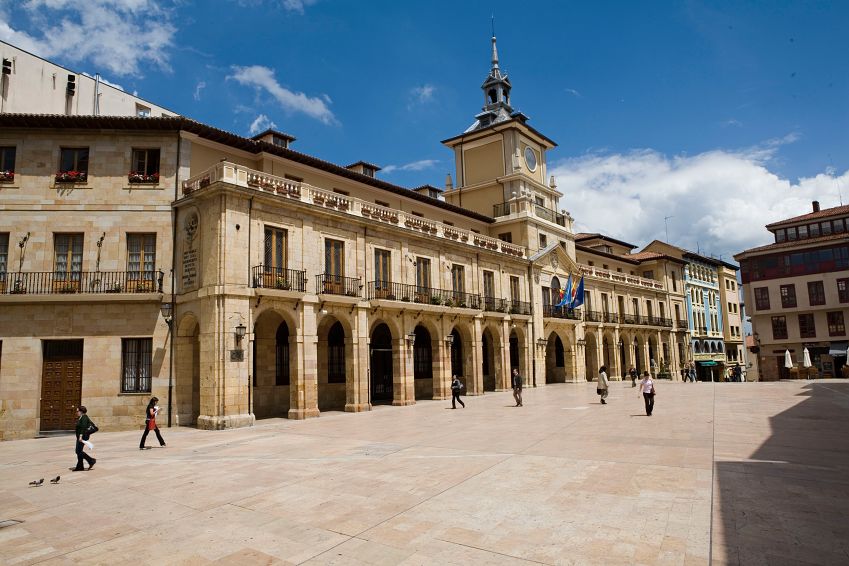 Spanien, Asturien, Oviedo, Rathaus und Plaza de la Constitucion © José Luis G. Grande, alle Rechte vorbehalten Instituto de Turismo de España (TURESPAÑA)